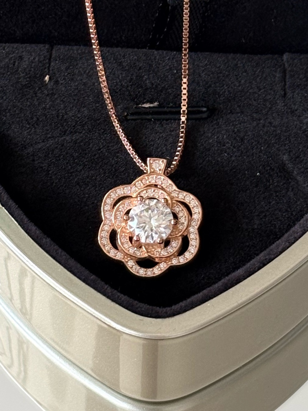 Camellia Flower 1ct Moissanite Pendant Necklace